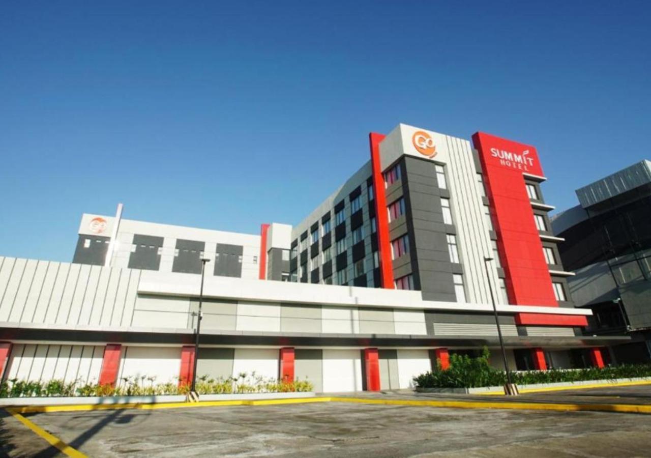 Go Hotels Plus Naga Exteriér fotografie